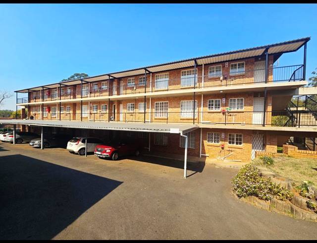 2 BEDROOM APARTMENT FOR SALE IN PRESTBURY
